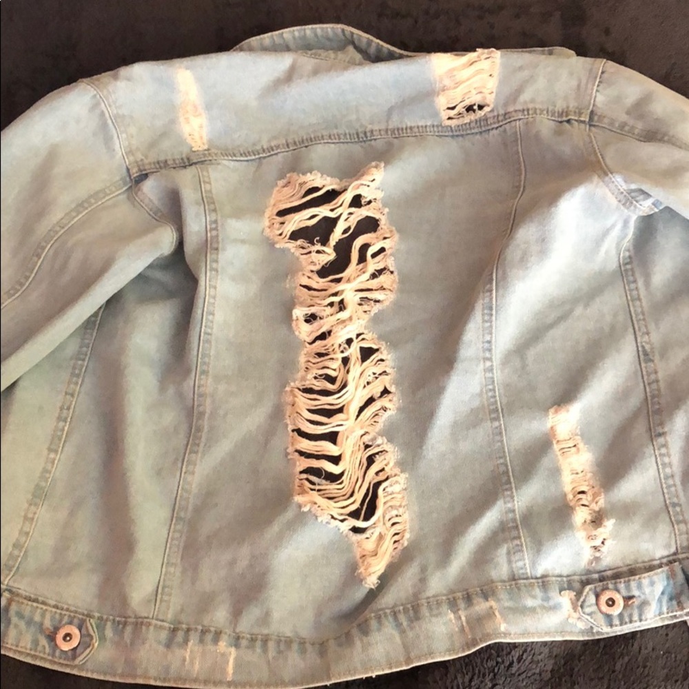 Over sized Jean jacket - Picture 2 of 3